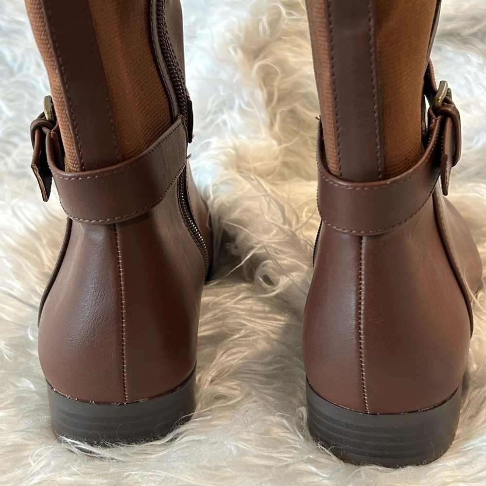 NWT Tall Two Tone Boots Brown Over The Knee Stretch Fit Round Toe Low Heels 9.5 - Picture 2 of 6